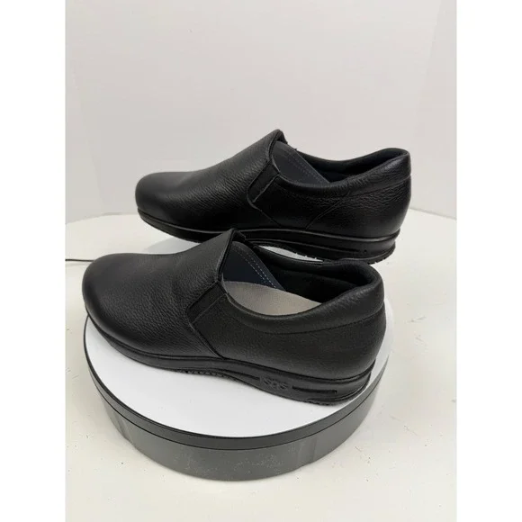 SAS Water Resistant Black Slip On Leather Grip Orthopedic Comfort Shoes Women 9M